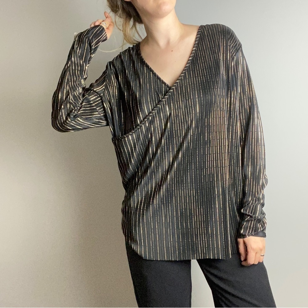 Nwt Vintage V Neck Wrap Style Top. Cross Over Long Sleeve Black a Gold Blouse.